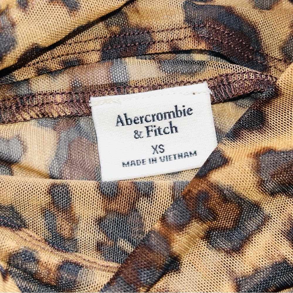 🫎🐆 Abercrombie Leopard Mesh Mockneck Long Sleeve Top XS NWT - Picture 4 of 7